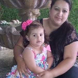 Meet your Posher, Roxana